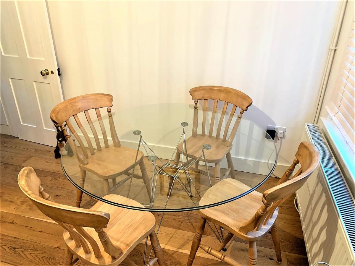 Riverside Channel5: Sunny Canterbury Cottage with Free Parking Exterior photo